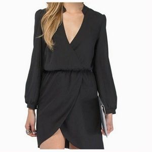 🏷 TOBI - Black Long Sleeve Wrap Dress Chiffon